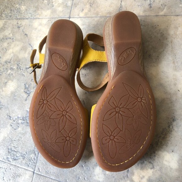 BOC Sandals Yellow Flower Leather Back Strap Low Heel Size 7 - Picture 2 of 6